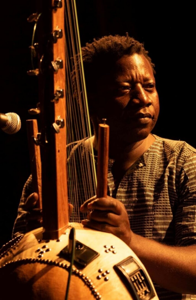 Jalikebba Kuyateh KORA (Gambia)